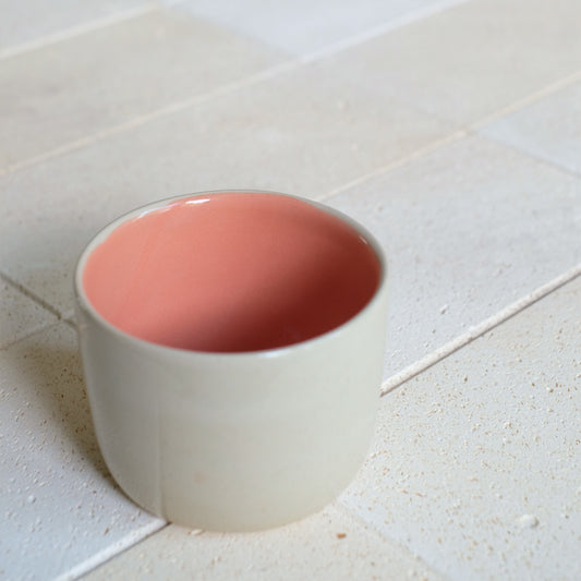 Cappuccino-Becher - Handgefertigt Natur mit Apricot Innenseite